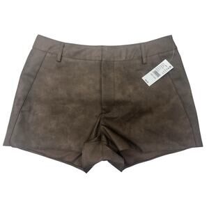 Third‎ Charm Faux Leather Shorts Size Medium